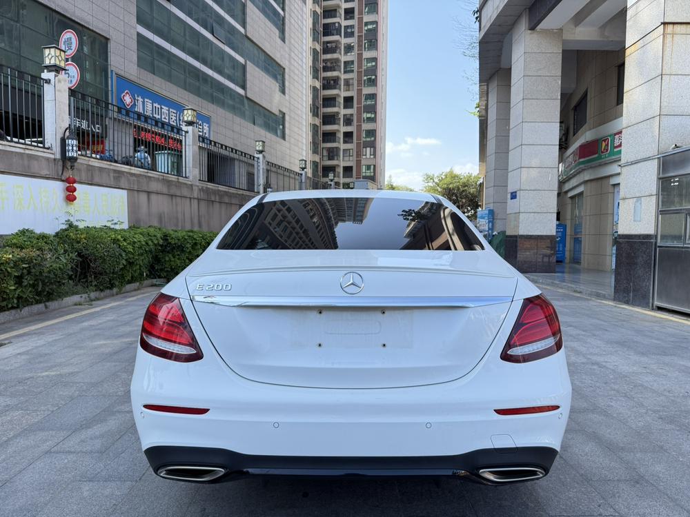 Mercedes-Benz Mercedes-Benz E-Class