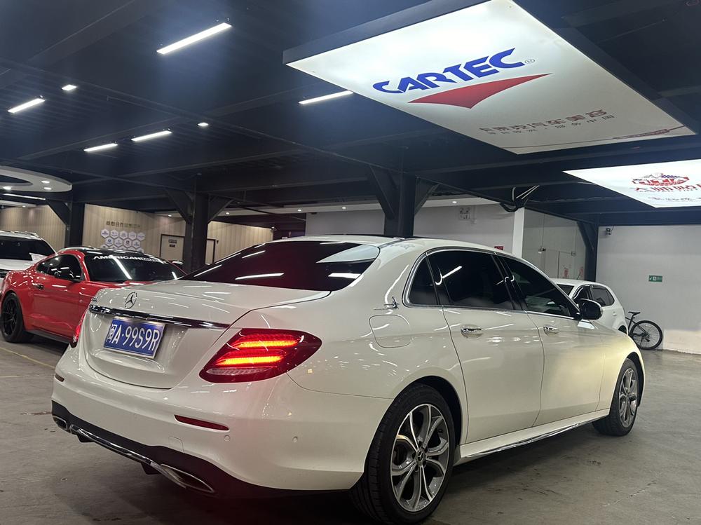 Mercedes-Benz Mercedes-Benz E-Class