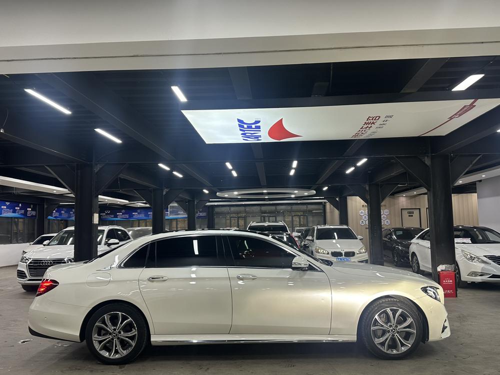 Mercedes-Benz Mercedes-Benz E-Class