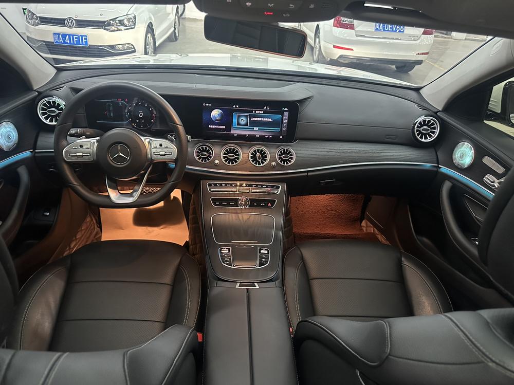 Mercedes-Benz Mercedes-Benz E-Class