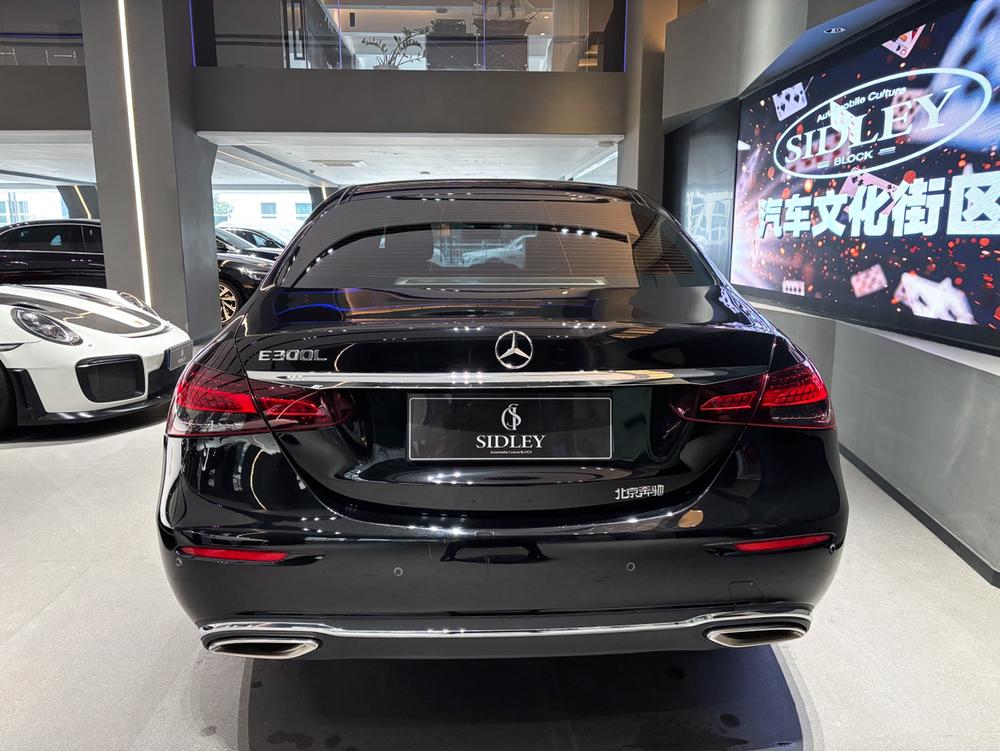 Mercedes-Benz Mercedes-Benz E-Class