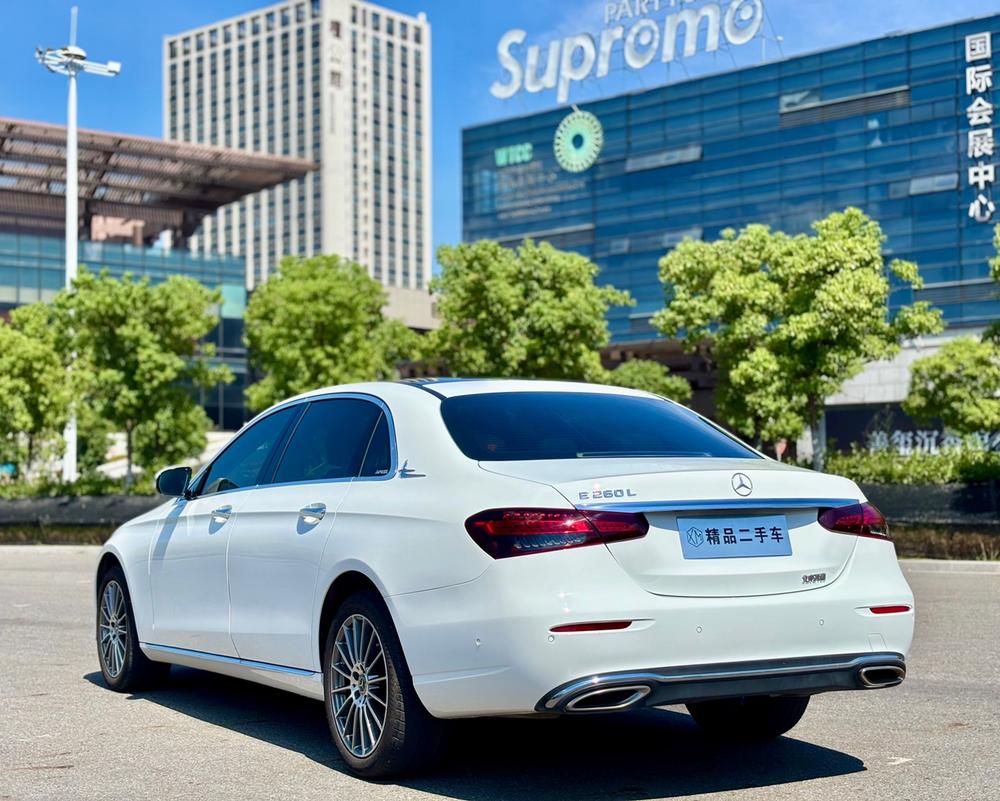 Mercedes-Benz Mercedes-Benz E-Class