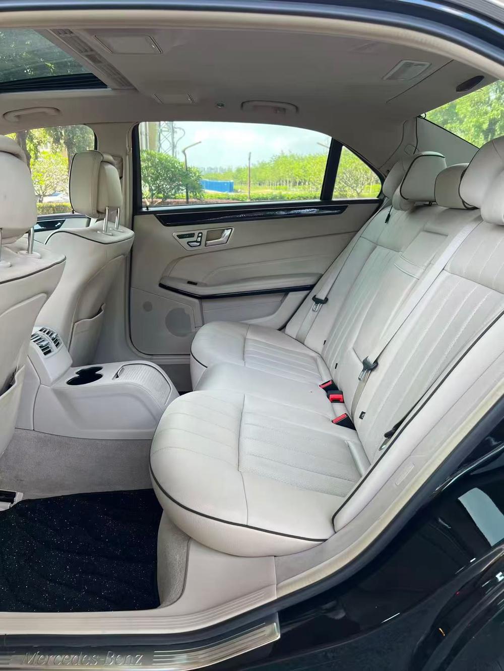 Mercedes-Benz Mercedes-Benz E-Class