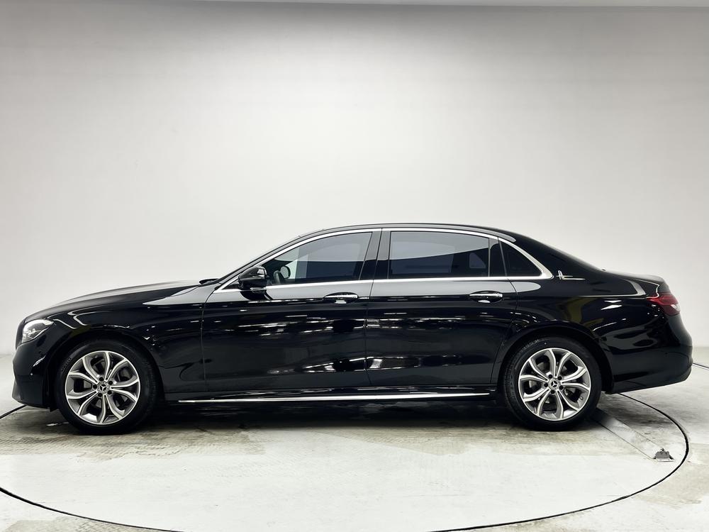 Mercedes-Benz Mercedes-Benz E-Class
