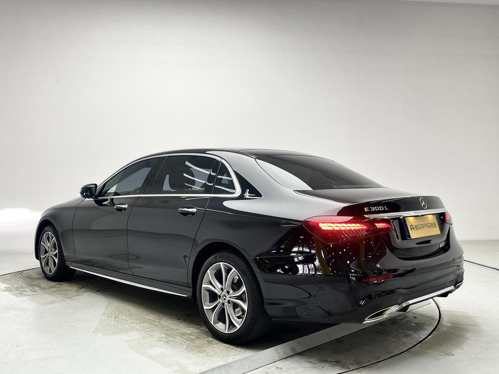 Mercedes-Benz Mercedes-Benz E-Class