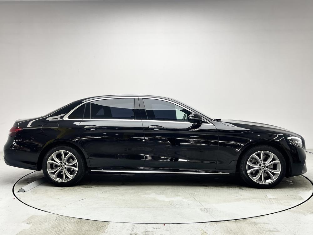 Mercedes-Benz Mercedes-Benz E-Class