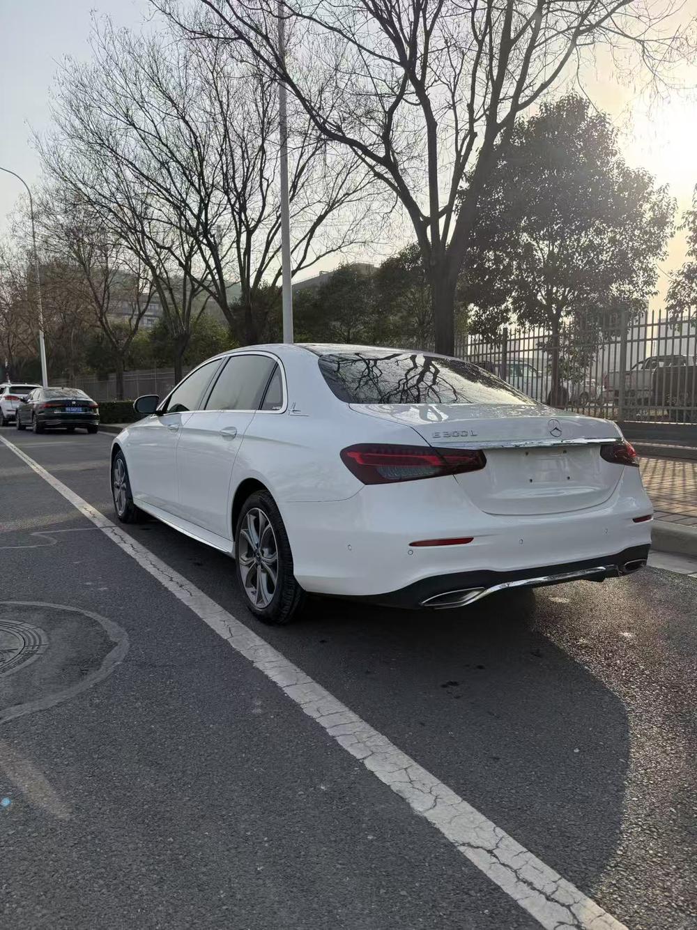 Mercedes-Benz Mercedes-Benz E-Class