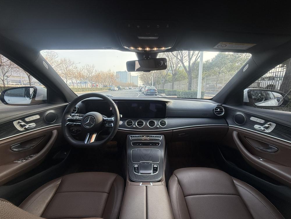 Mercedes-Benz Mercedes-Benz E-Class