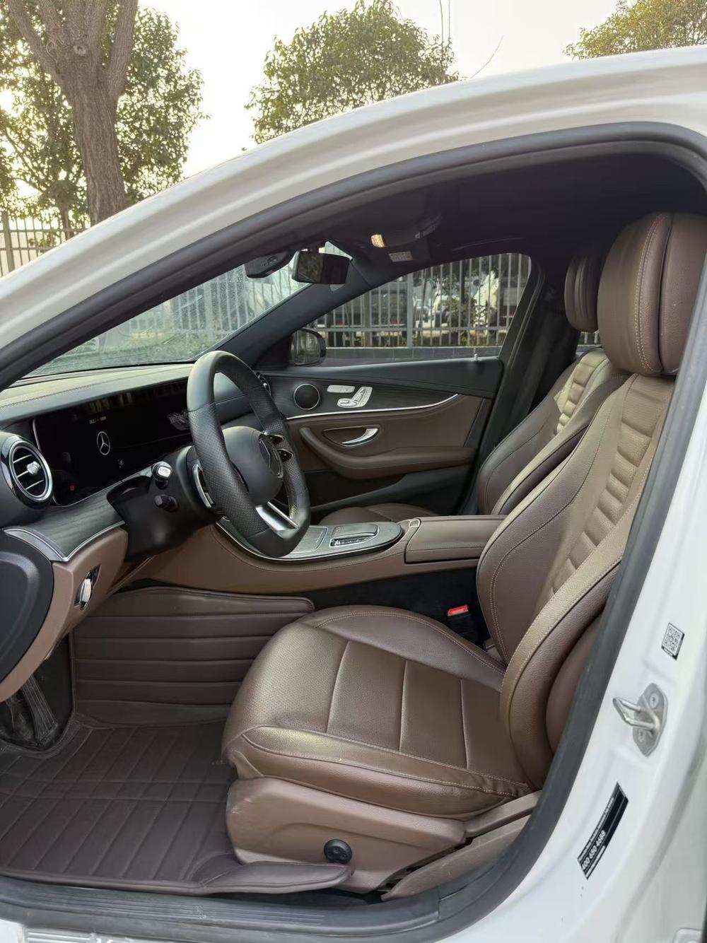 Mercedes-Benz Mercedes-Benz E-Class