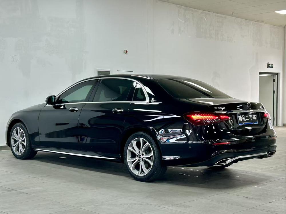 Mercedes-Benz Mercedes-Benz E-Class