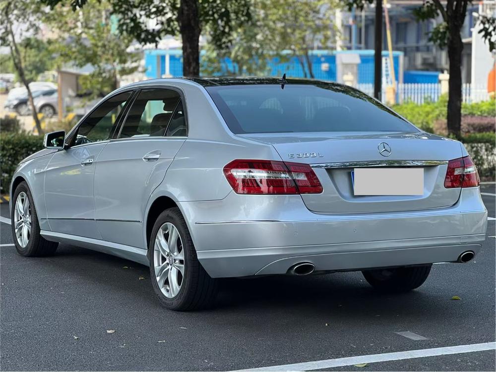 Mercedes-Benz Mercedes-Benz E-Class