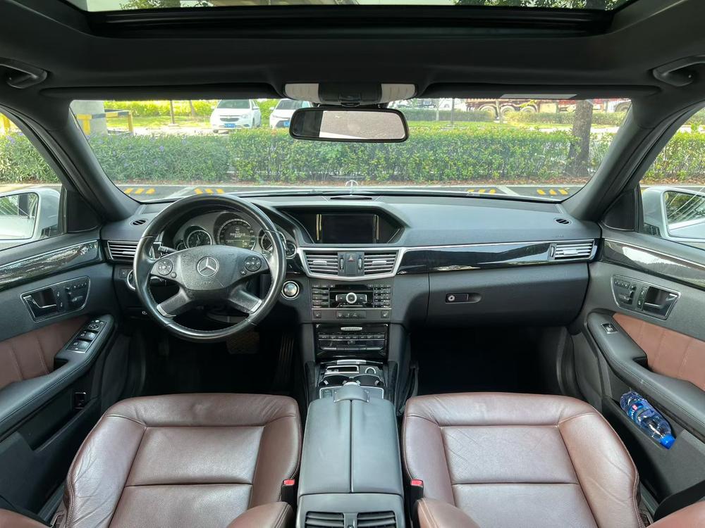 Mercedes-Benz Mercedes-Benz E-Class