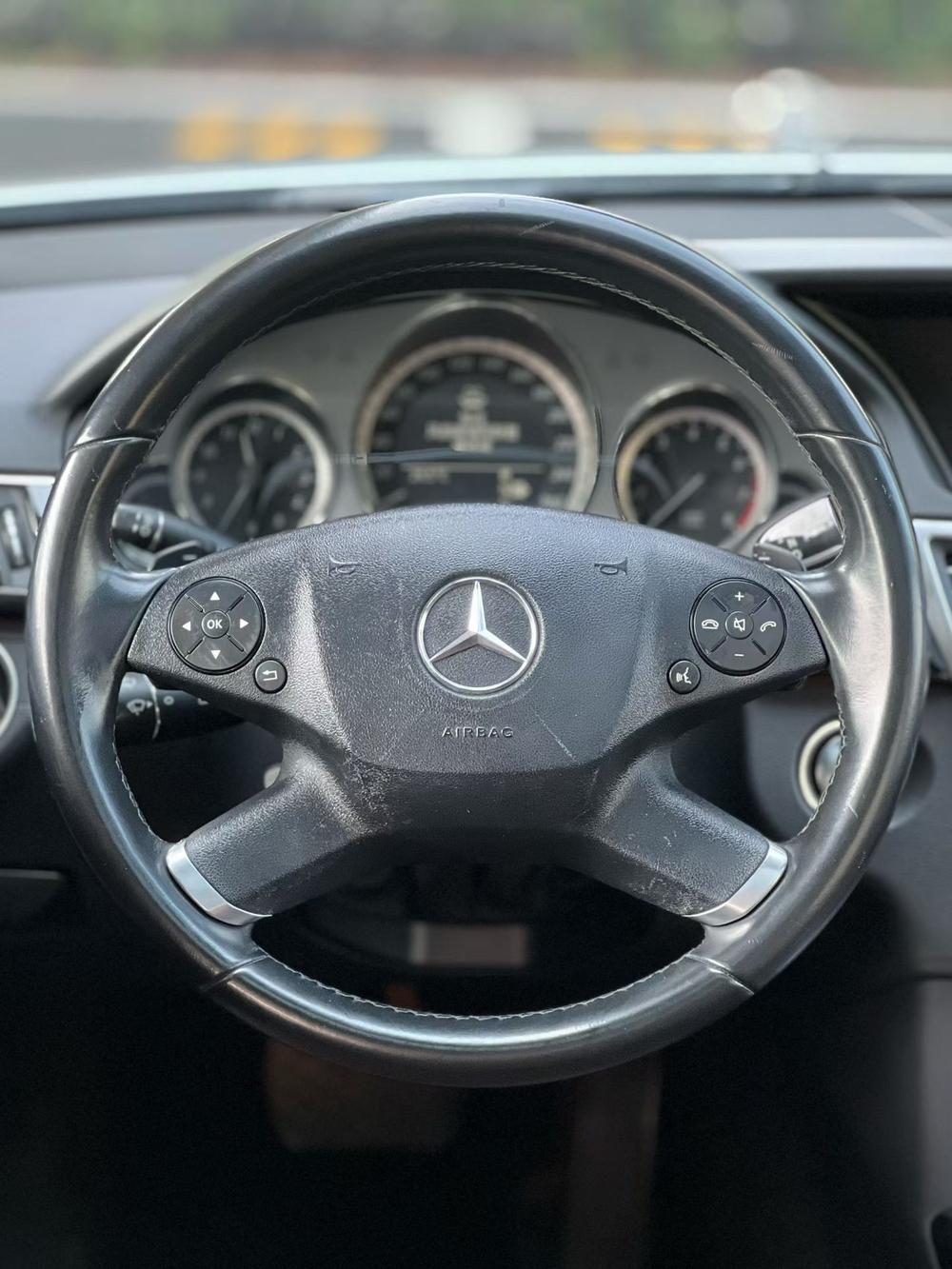 Mercedes-Benz Mercedes-Benz E-Class