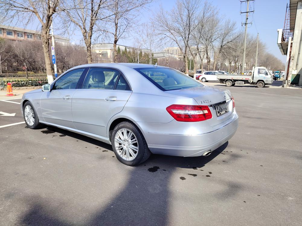 Mercedes-Benz Mercedes-Benz E-Class
