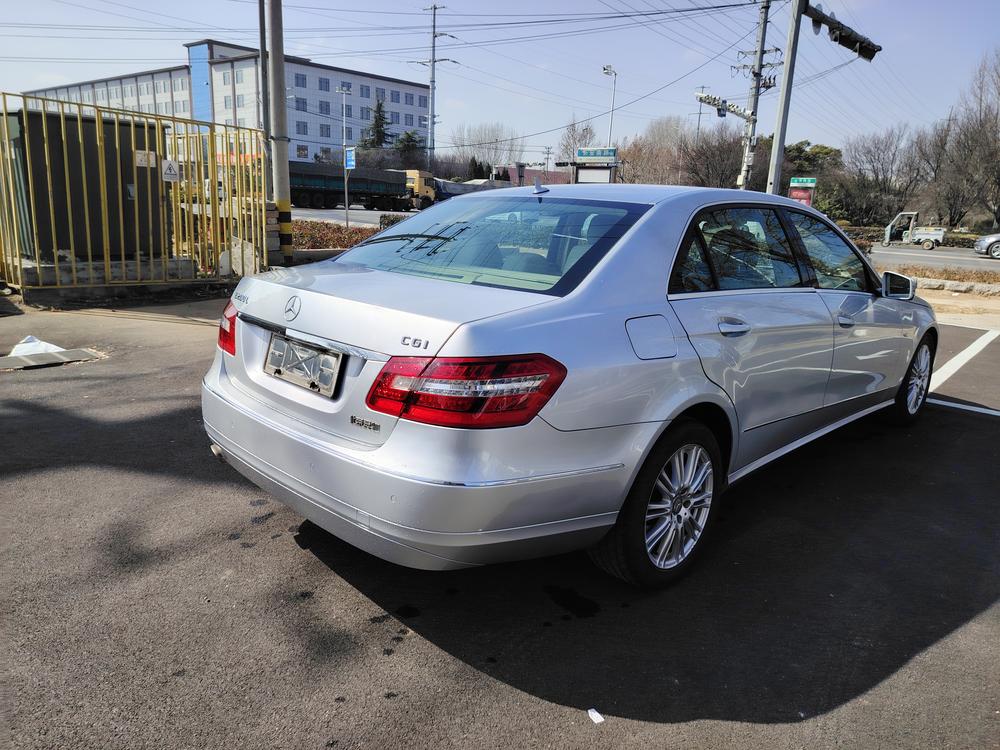 Mercedes-Benz Mercedes-Benz E-Class