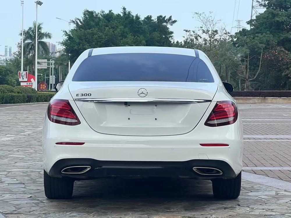 Mercedes-Benz Mercedes-Benz E-Class