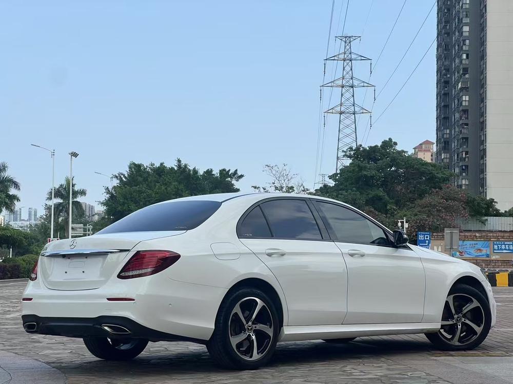 Mercedes-Benz Mercedes-Benz E-Class