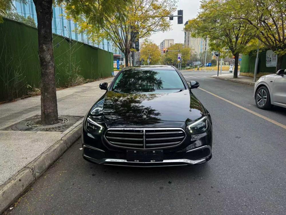 Mercedes-Benz Mercedes-Benz E-Class