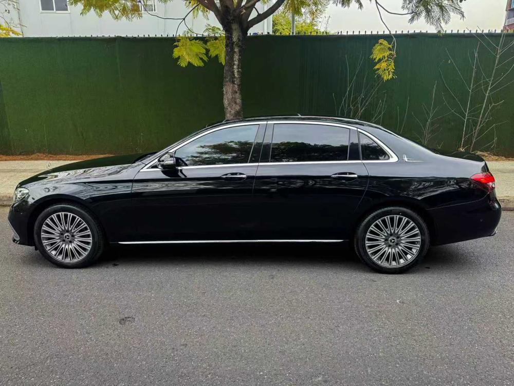 Mercedes-Benz Mercedes-Benz E-Class
