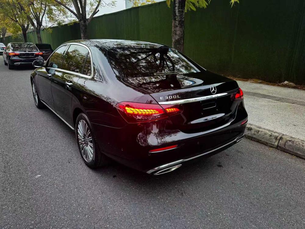 Mercedes-Benz Mercedes-Benz E-Class