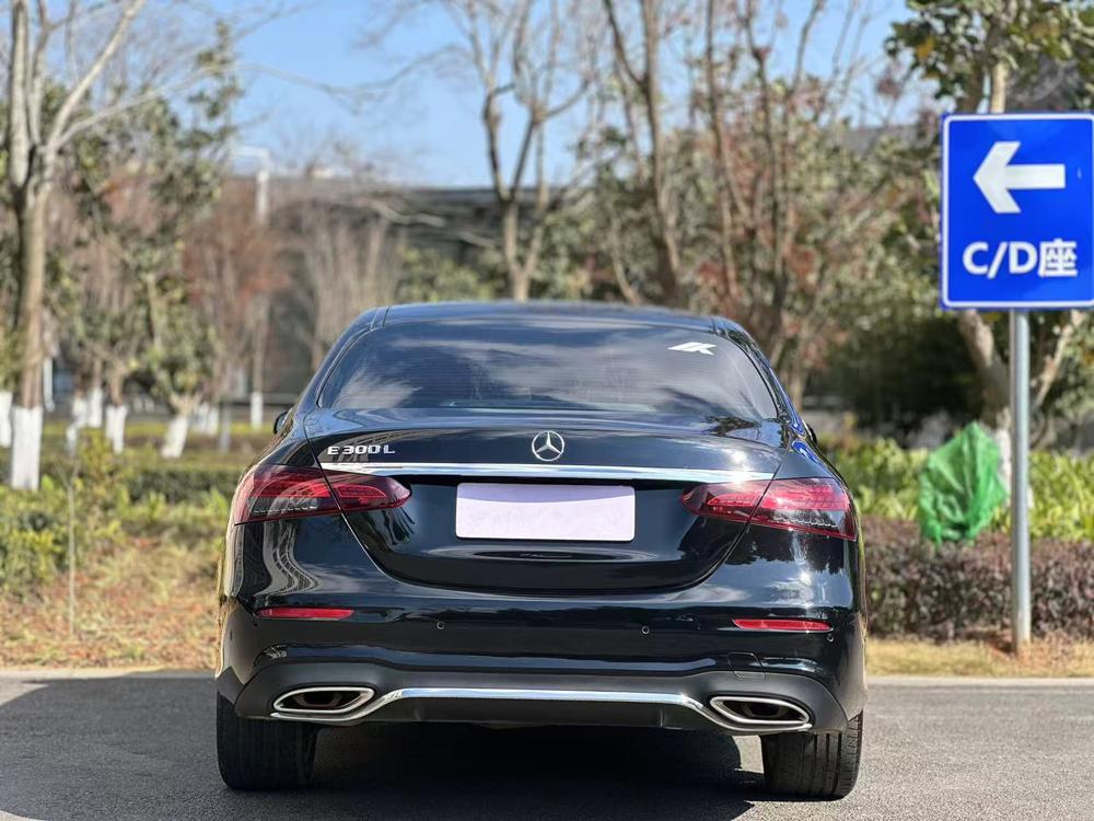 Mercedes-Benz Mercedes-Benz E-Class
