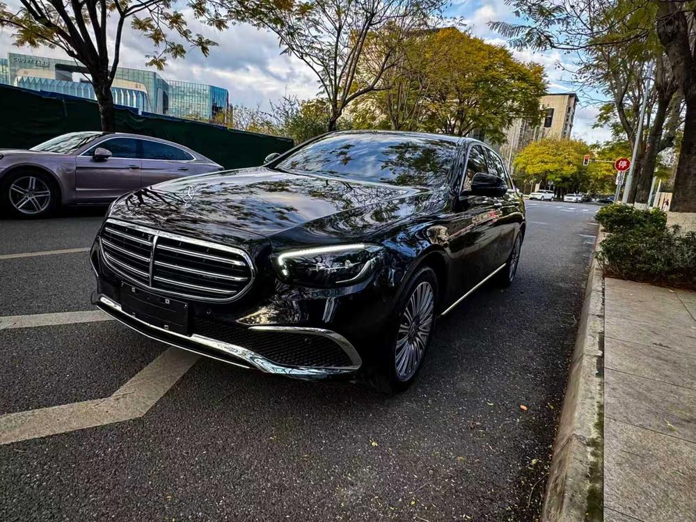 Mercedes-Benz Mercedes-Benz E-Class