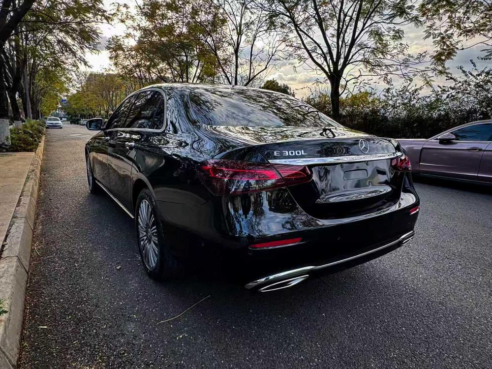 Mercedes-Benz Mercedes-Benz E-Class