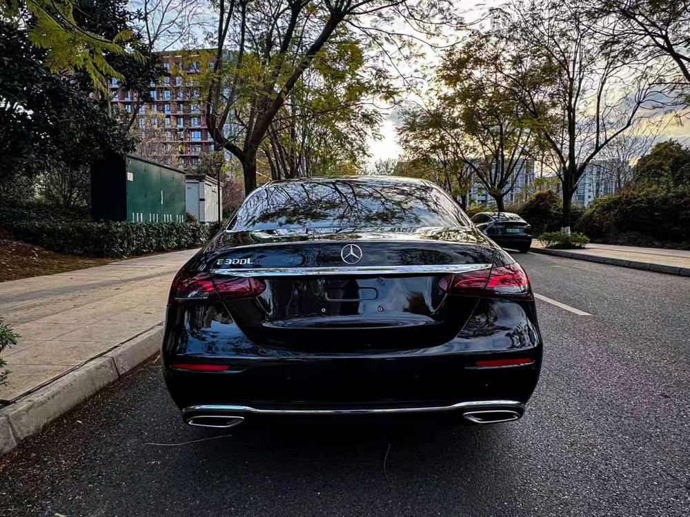 Mercedes-Benz Mercedes-Benz E-Class