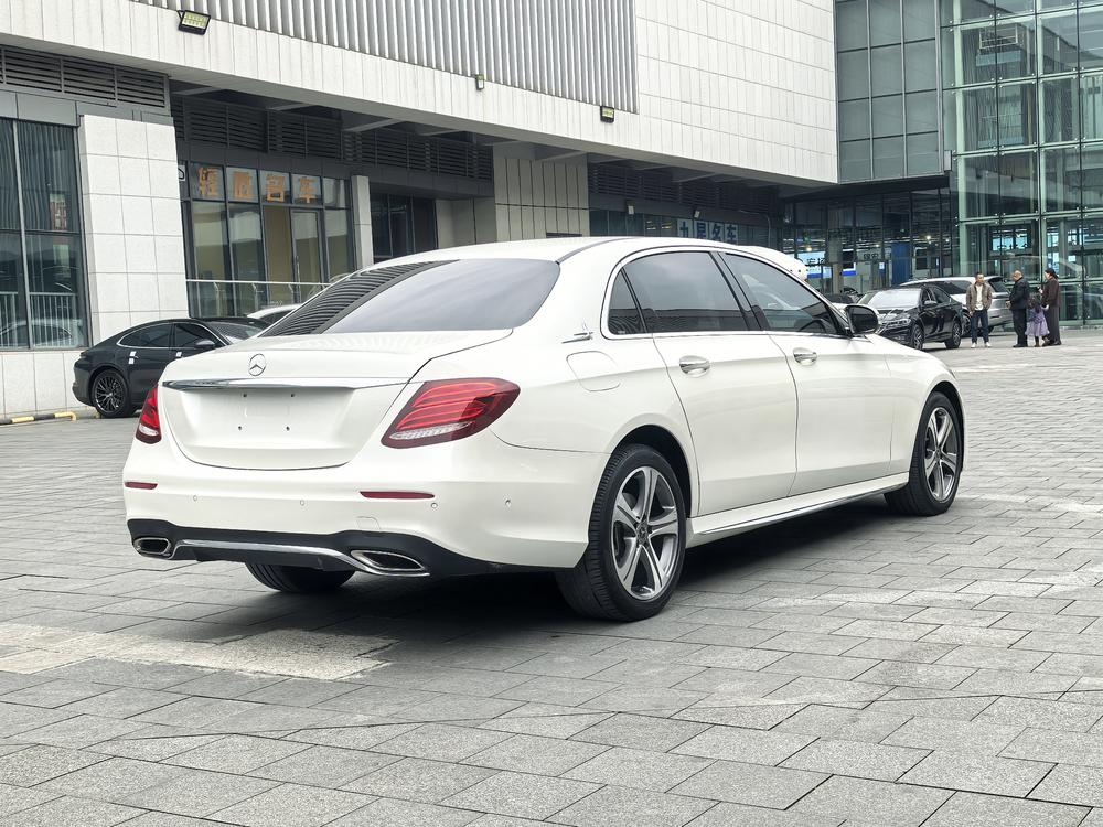 Mercedes-Benz Mercedes-Benz E-Class