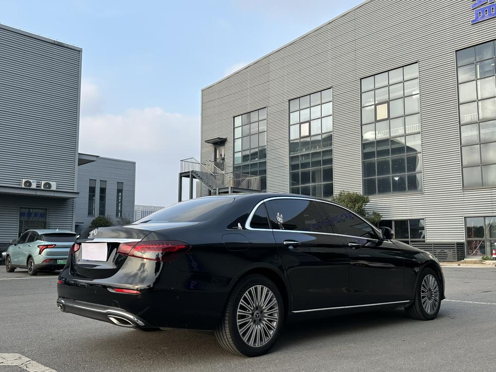 Mercedes-Benz Mercedes-Benz E-Class