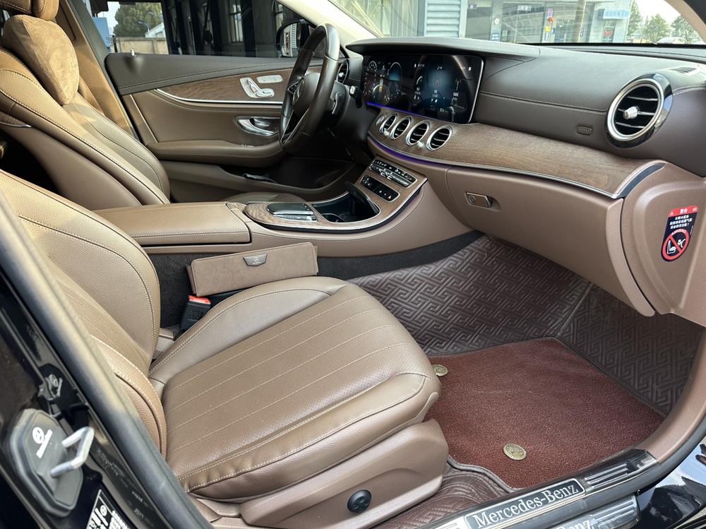 Mercedes-Benz Mercedes-Benz E-Class