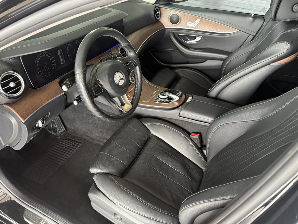 Mercedes-Benz Mercedes-Benz E-Class