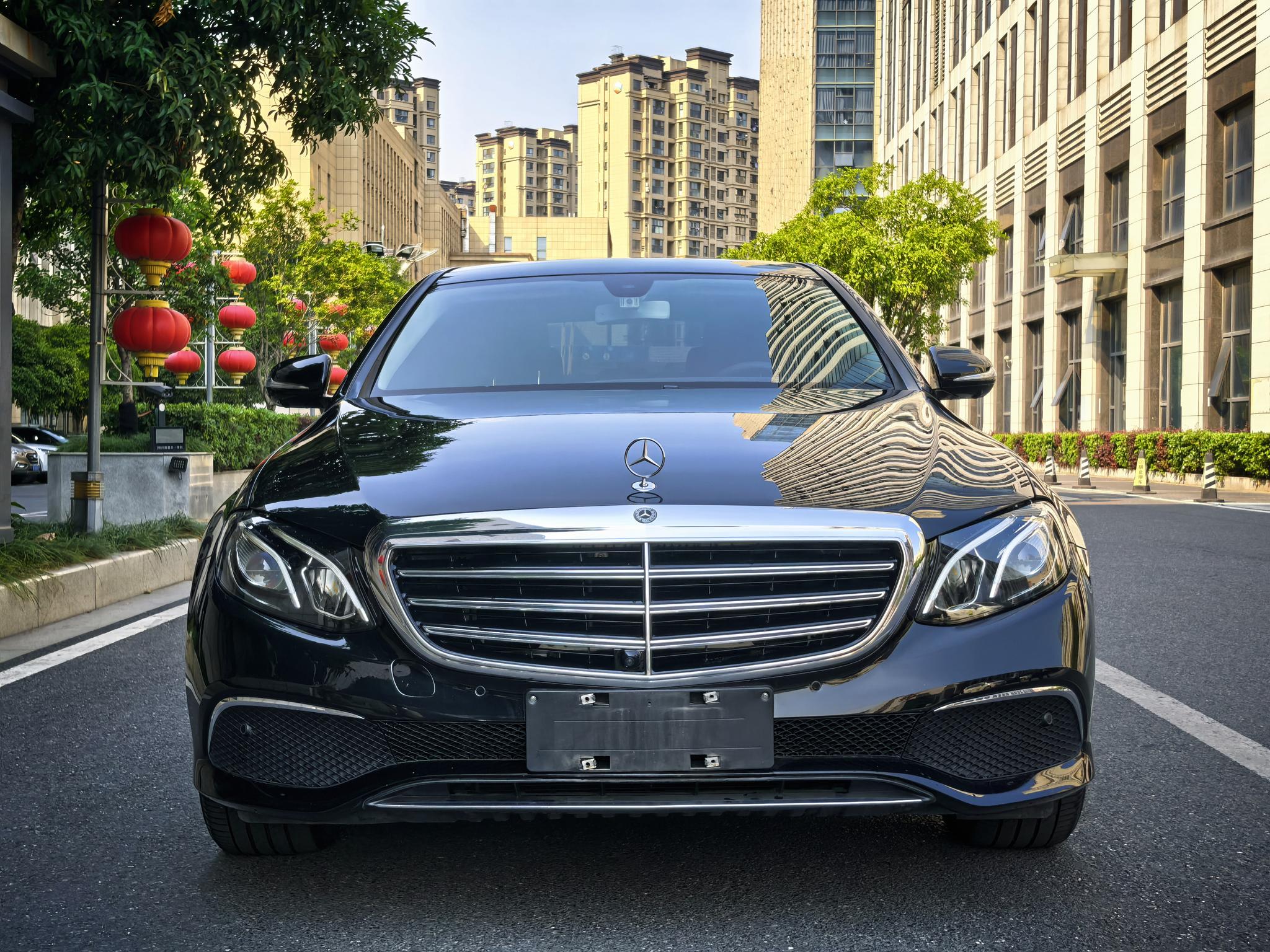 Mercedes-Benz Mercedes-Benz E-Class