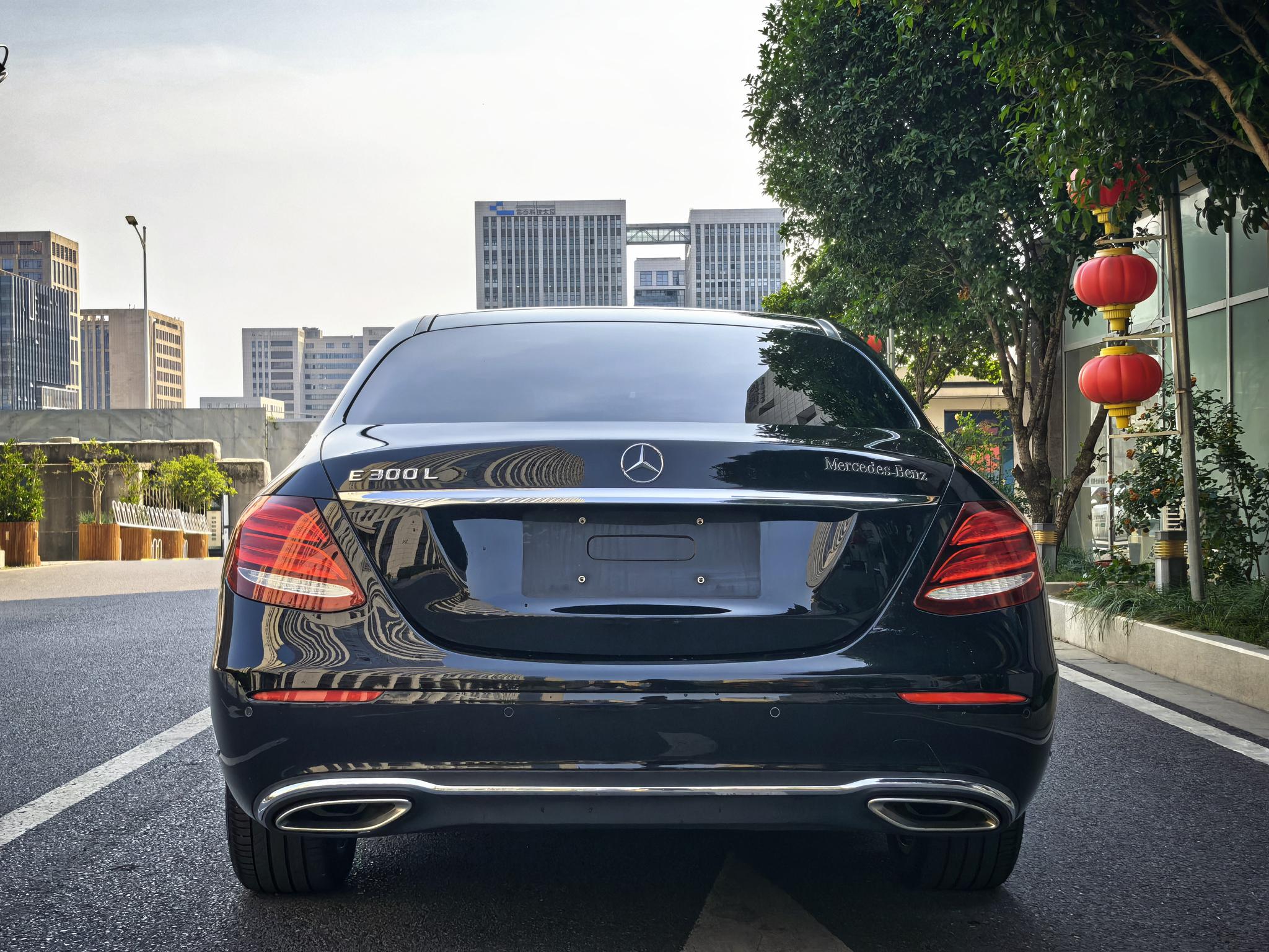 Mercedes-Benz Mercedes-Benz E-Class