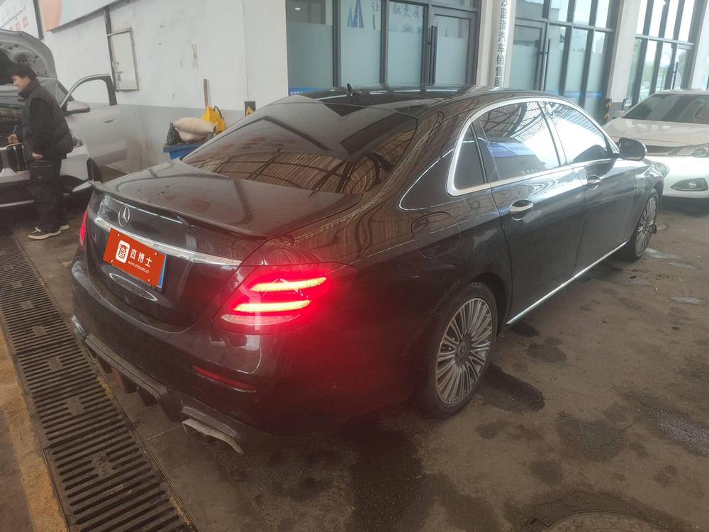 Mercedes-Benz Mercedes-Benz E-Class