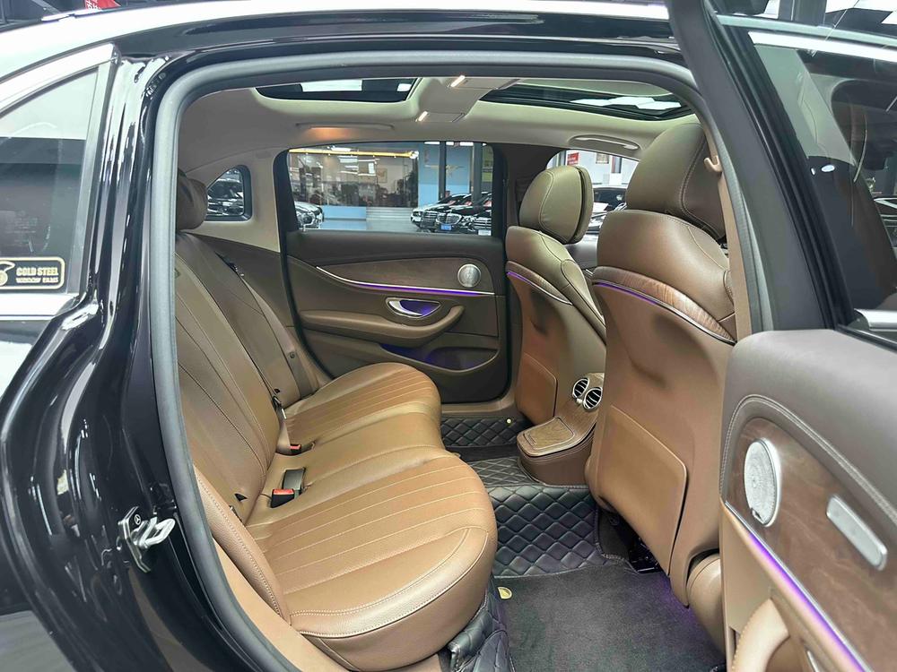 Mercedes-Benz Mercedes-Benz E-Class