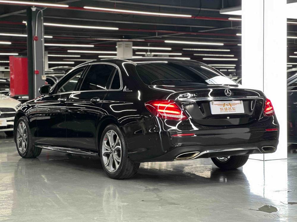 Mercedes-Benz Mercedes-Benz E-Class