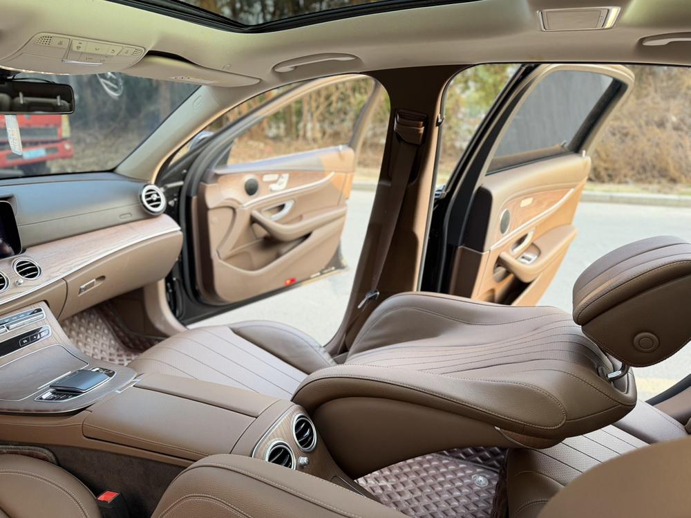 Mercedes-Benz Mercedes-Benz E-Class