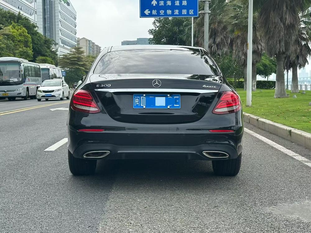 Mercedes-Benz Mercedes-Benz E-Class