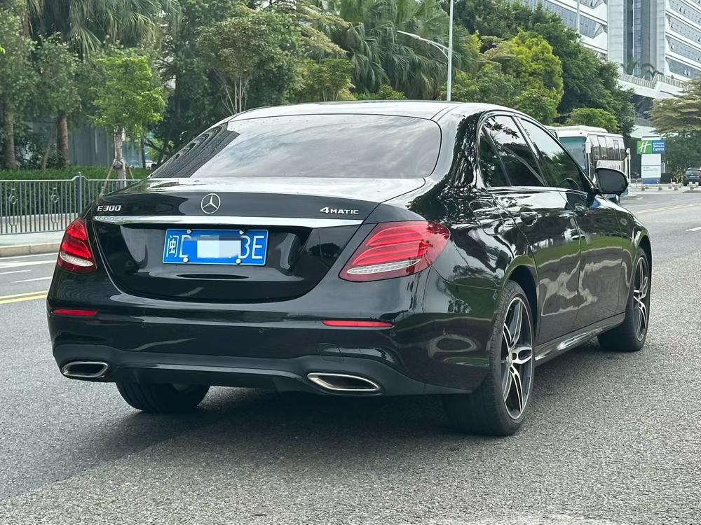 Mercedes-Benz Mercedes-Benz E-Class