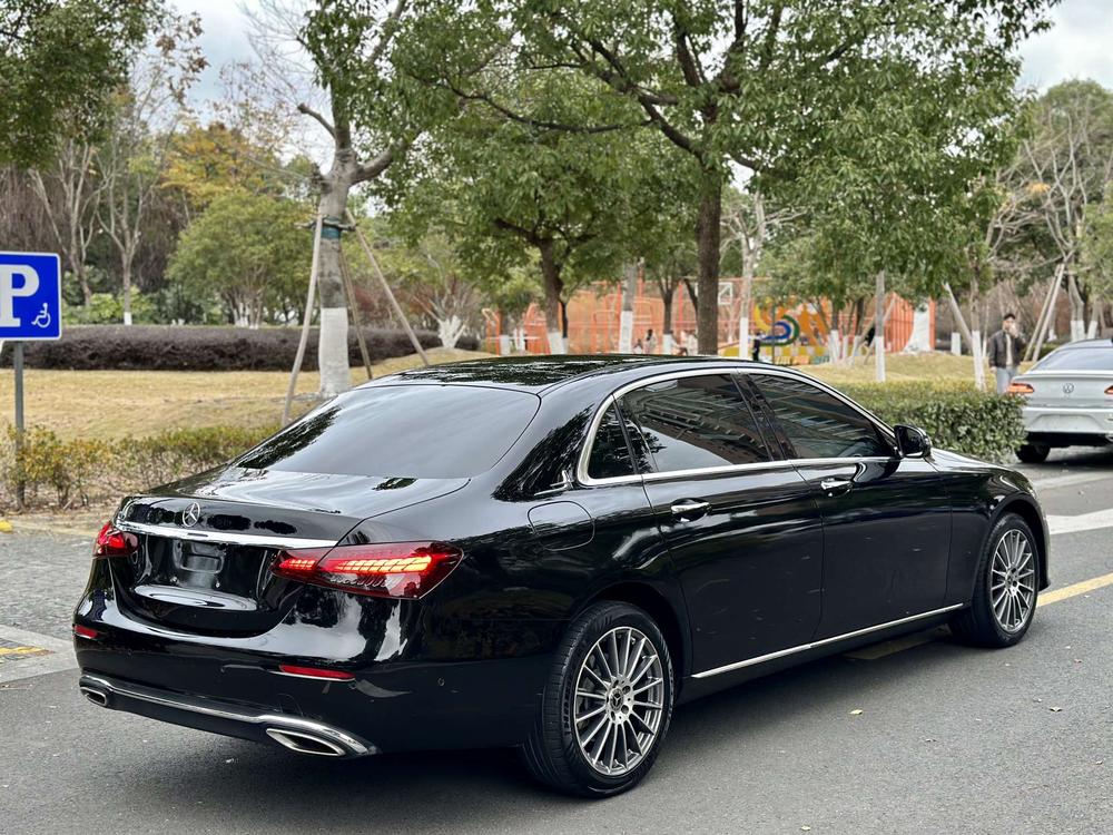 Mercedes-Benz Mercedes-Benz E-Class