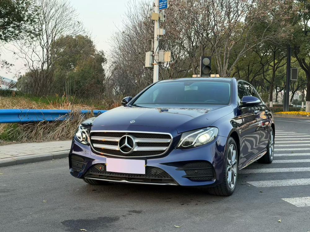 Mercedes-Benz Mercedes-Benz E-Class