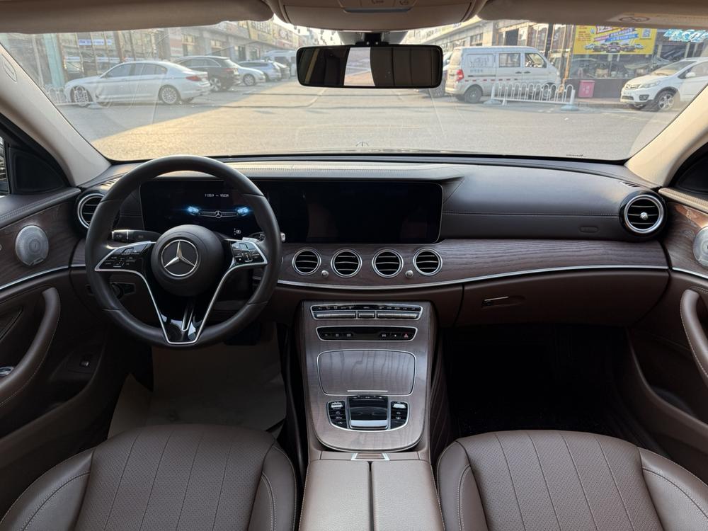Mercedes-Benz Mercedes-Benz E-Class