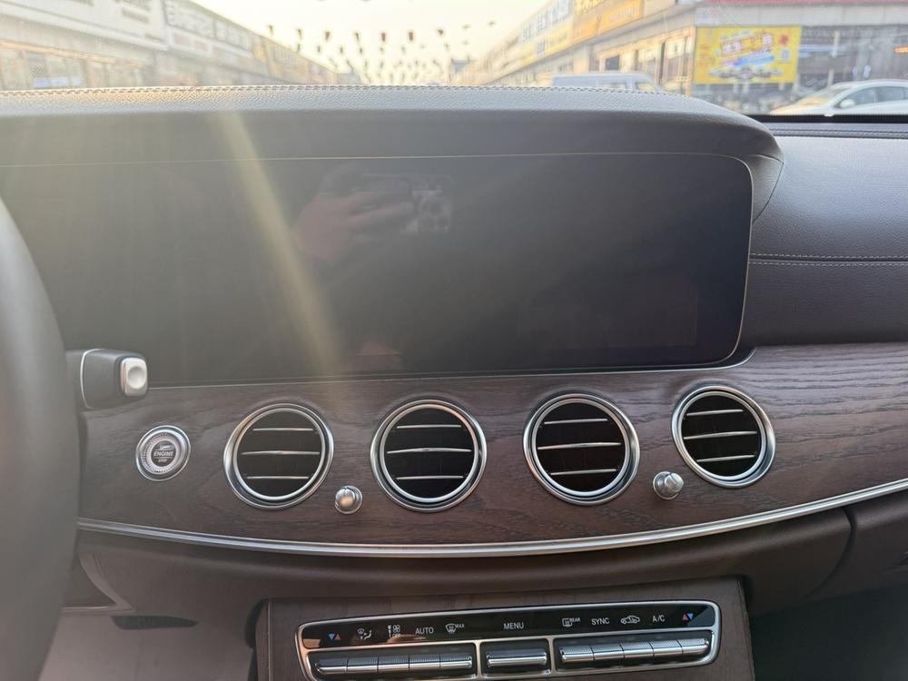 Mercedes-Benz Mercedes-Benz E-Class
