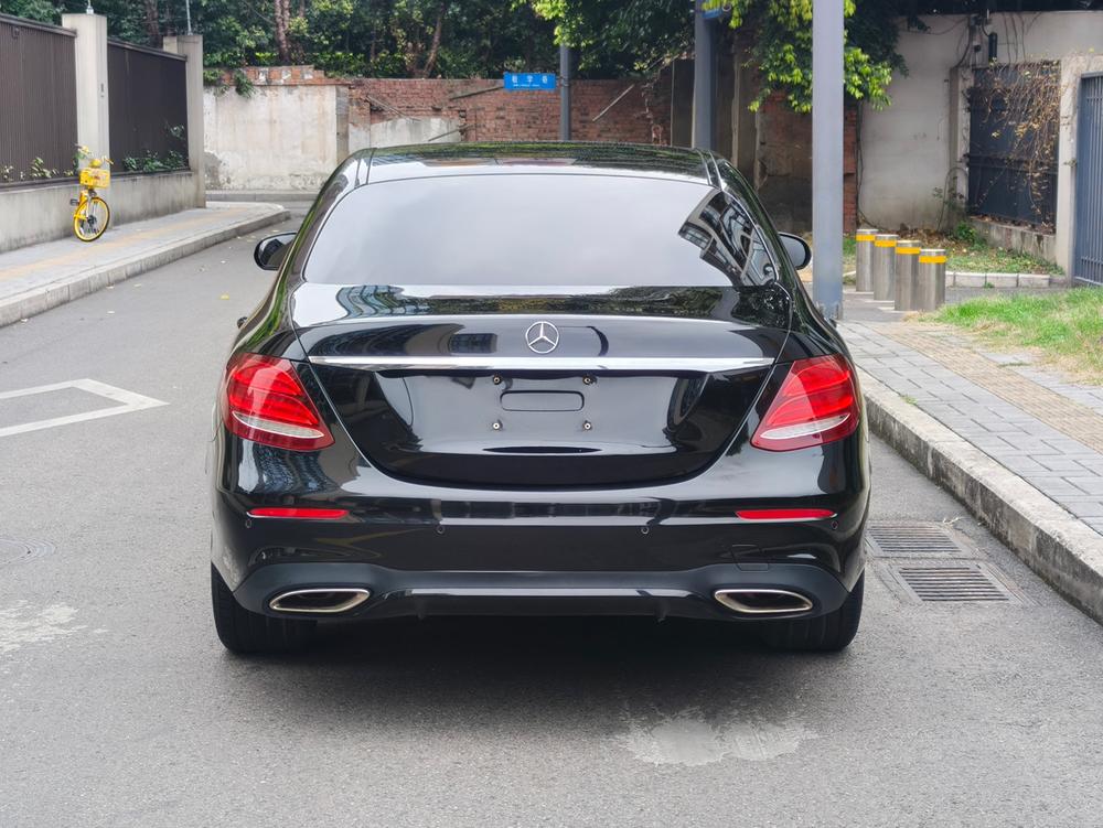 Mercedes-Benz Mercedes-Benz E-Class