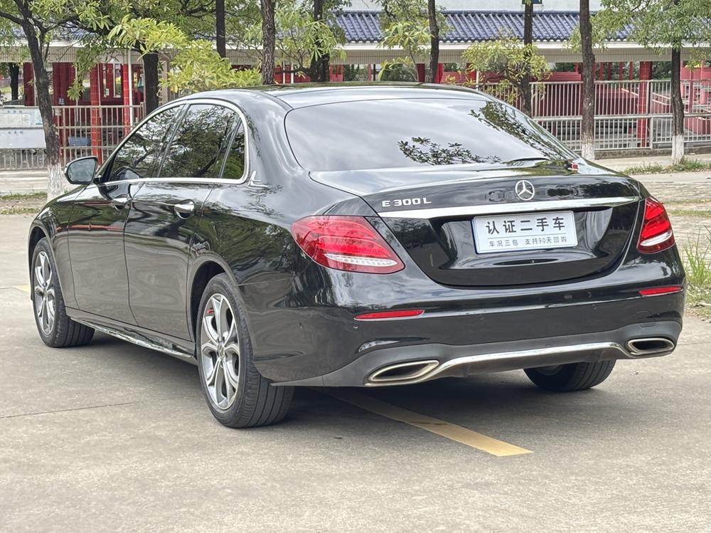 Mercedes-Benz Mercedes-Benz E-Class