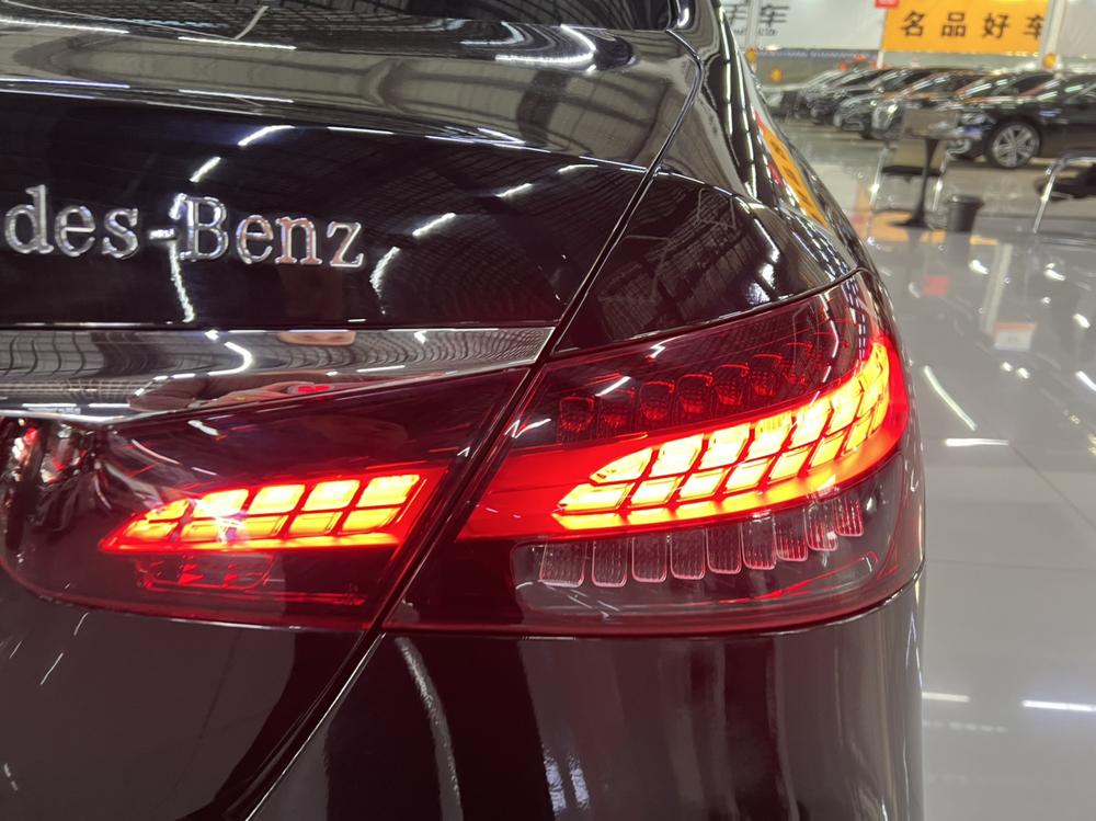 Mercedes-Benz Mercedes-Benz E-Class