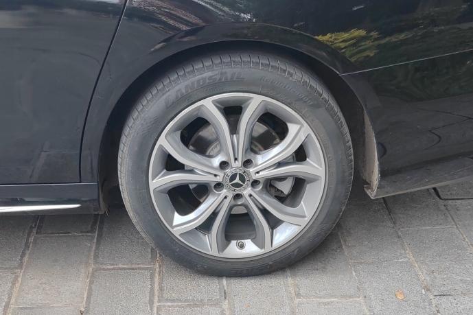 Mercedes-Benz Mercedes-Benz E-Class