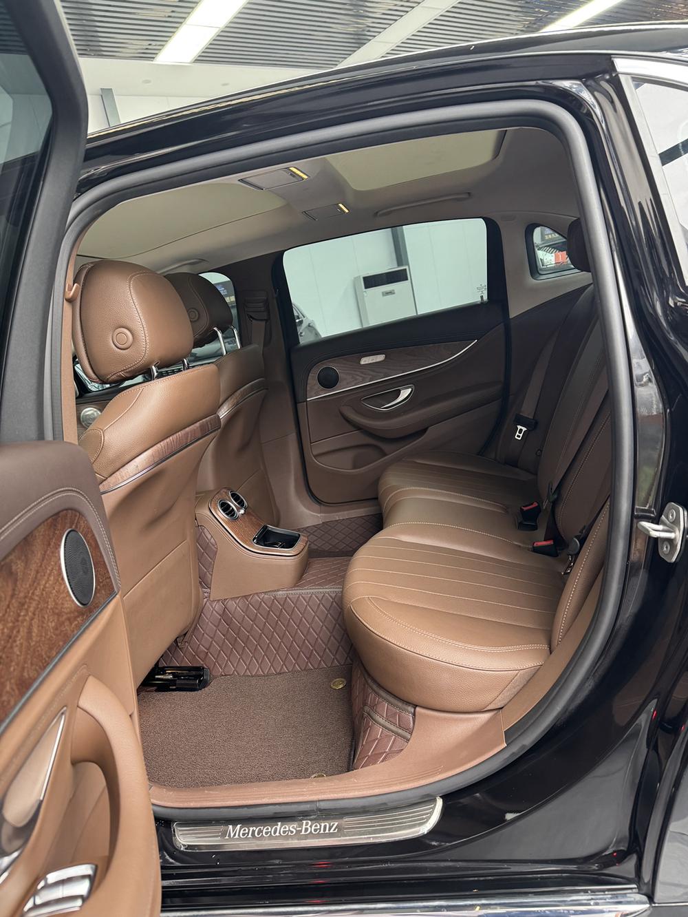 Mercedes-Benz Mercedes-Benz E-Class