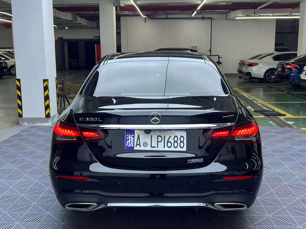 Mercedes-Benz Mercedes-Benz E-Class